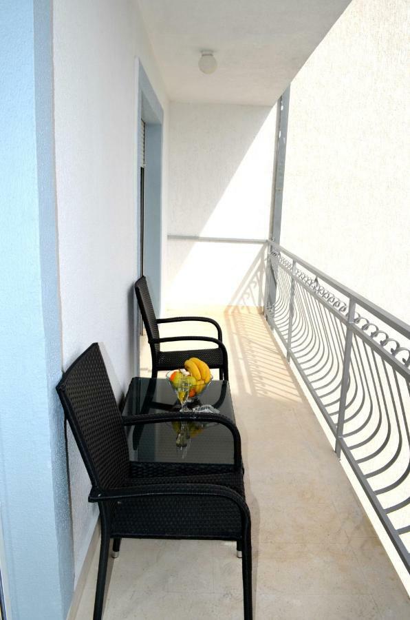 Bridge And Beach Apartments Trogir Exterior foto